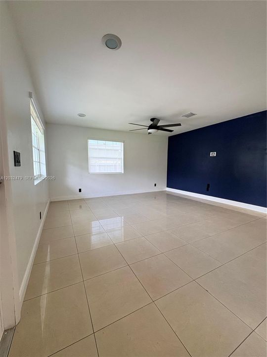 For Rent: $3,300 (3 beds, 2 baths, 1014 Square Feet)