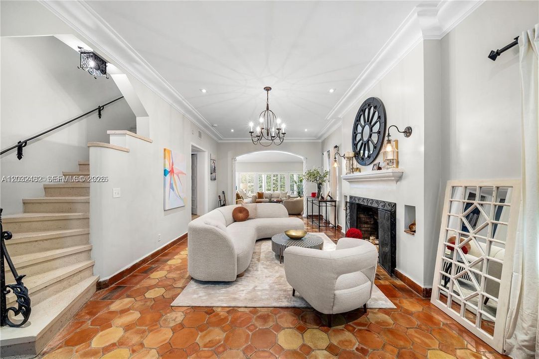 For Rent: $19,500 (4 beds, 3 baths, 2986 Square Feet)