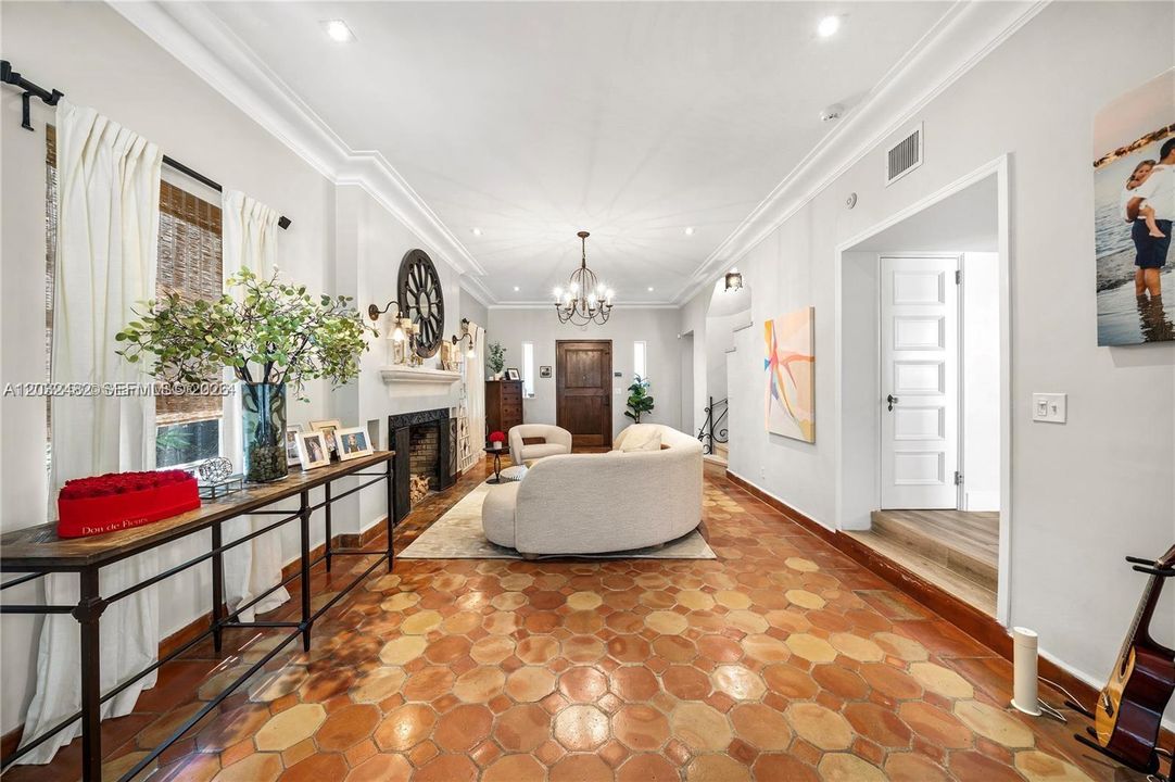 For Rent: $19,500 (4 beds, 3 baths, 2986 Square Feet)