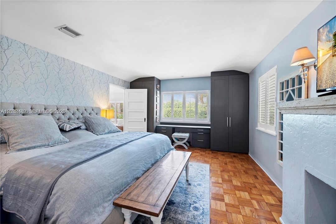 For Rent: $19,500 (4 beds, 3 baths, 2986 Square Feet)