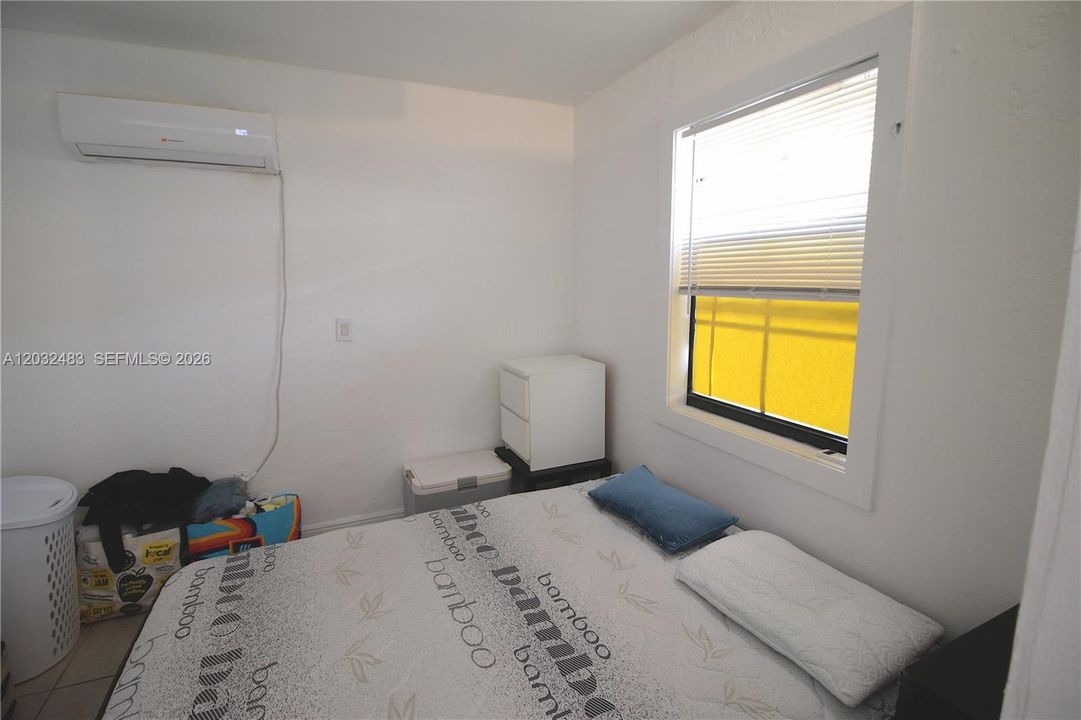 For Sale: $585,000 (2 beds, 1 baths, 1782 Square Feet)