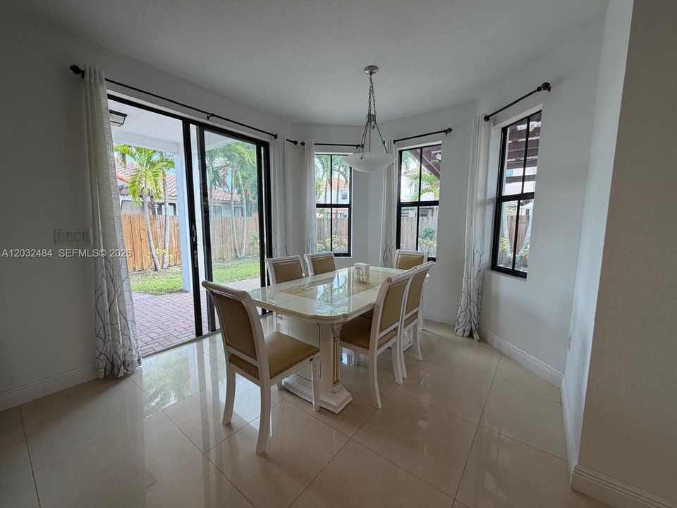 For Sale: $980,000 (4 beds, 3 baths, 3010 Square Feet)