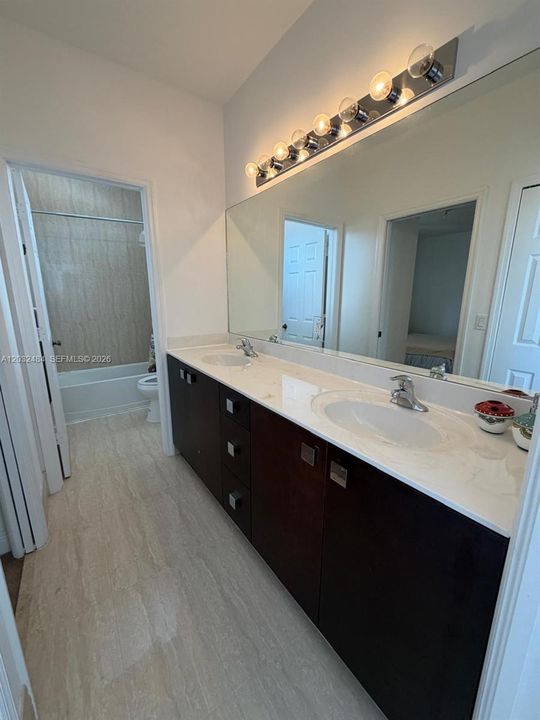 For Sale: $980,000 (4 beds, 3 baths, 3010 Square Feet)