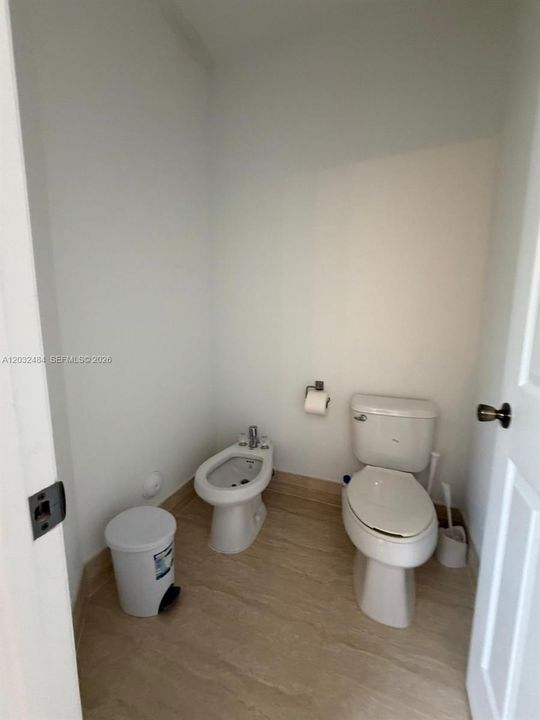 For Sale: $980,000 (4 beds, 3 baths, 3010 Square Feet)