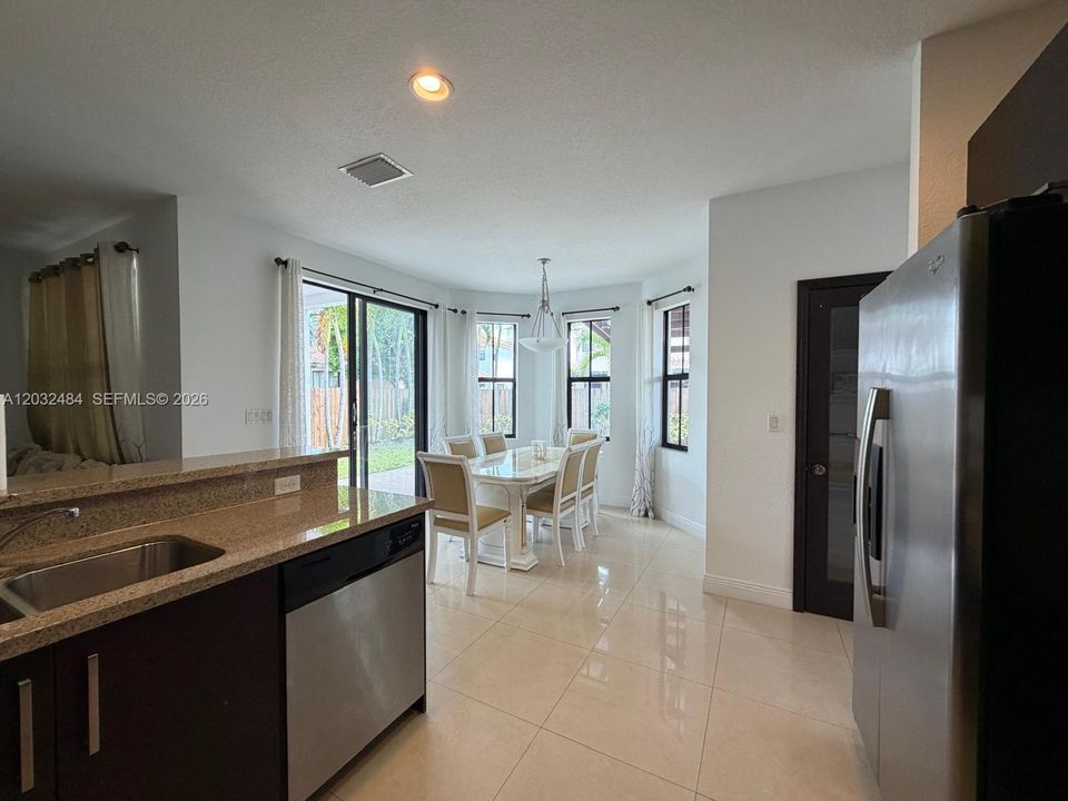 For Sale: $980,000 (4 beds, 3 baths, 3010 Square Feet)