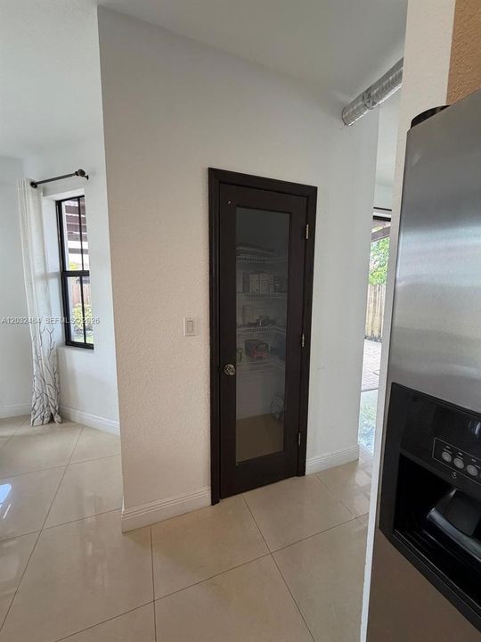 For Sale: $980,000 (4 beds, 3 baths, 3010 Square Feet)