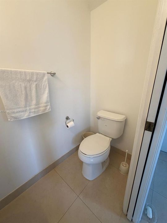 For Sale: $980,000 (4 beds, 3 baths, 3010 Square Feet)