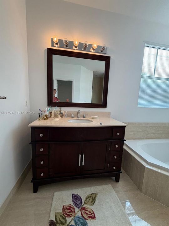 For Sale: $980,000 (4 beds, 3 baths, 3010 Square Feet)