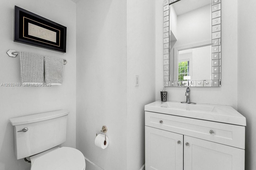 1sr floor powder room