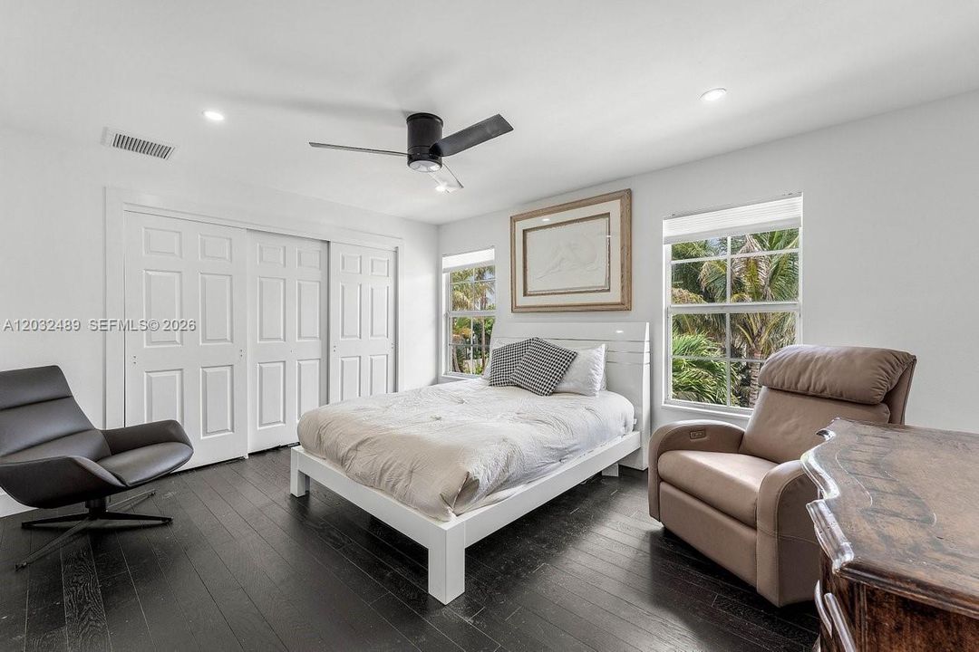 with on-suite bath