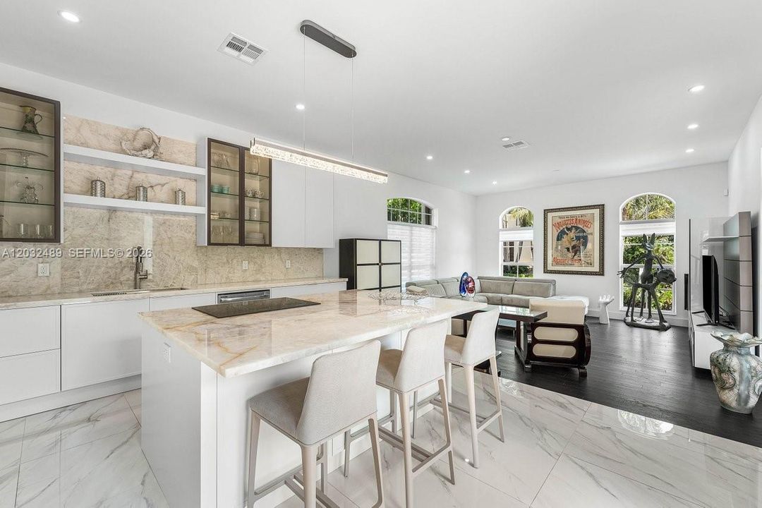 Large quartz island for sitting & entertaining