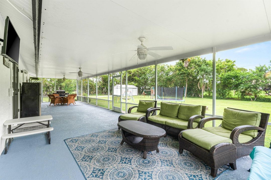 023-1378562ndCourtNorth-WestPalmBeach-FL