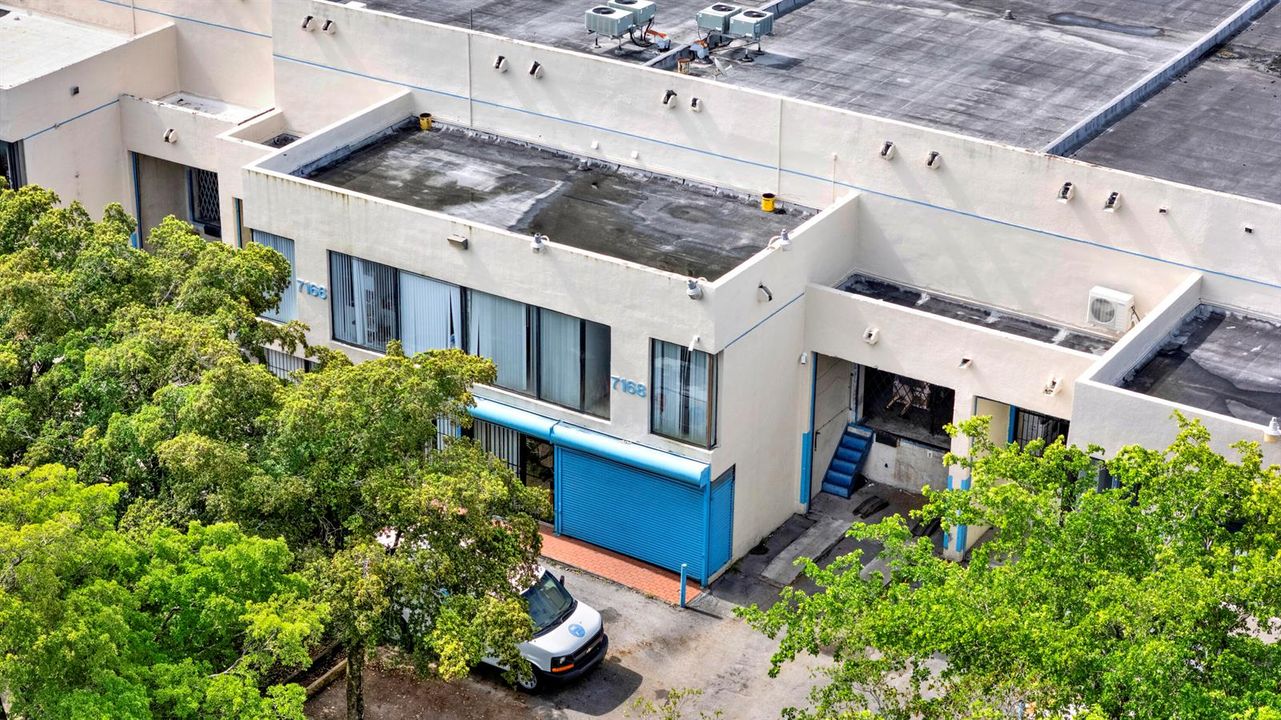 Exterior 1