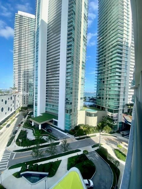For Sale: $481,000 (1 beds, 1 baths, 622 Square Feet)