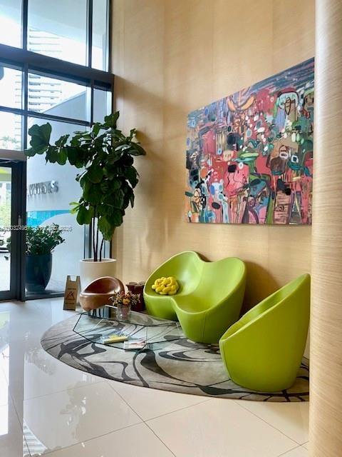For Sale: $481,000 (1 beds, 1 baths, 622 Square Feet)