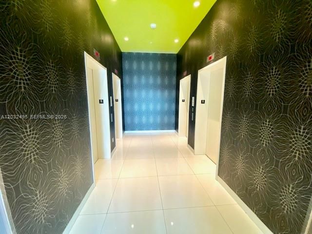 For Sale: $481,000 (1 beds, 1 baths, 622 Square Feet)