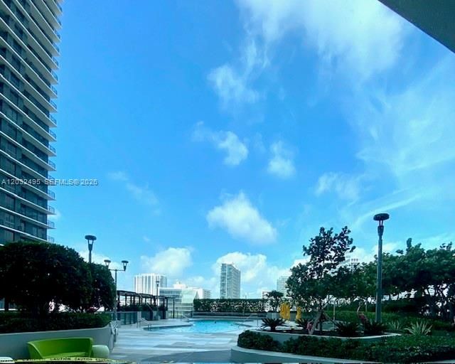 For Sale: $481,000 (1 beds, 1 baths, 622 Square Feet)