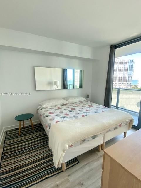 For Sale: $481,000 (1 beds, 1 baths, 622 Square Feet)