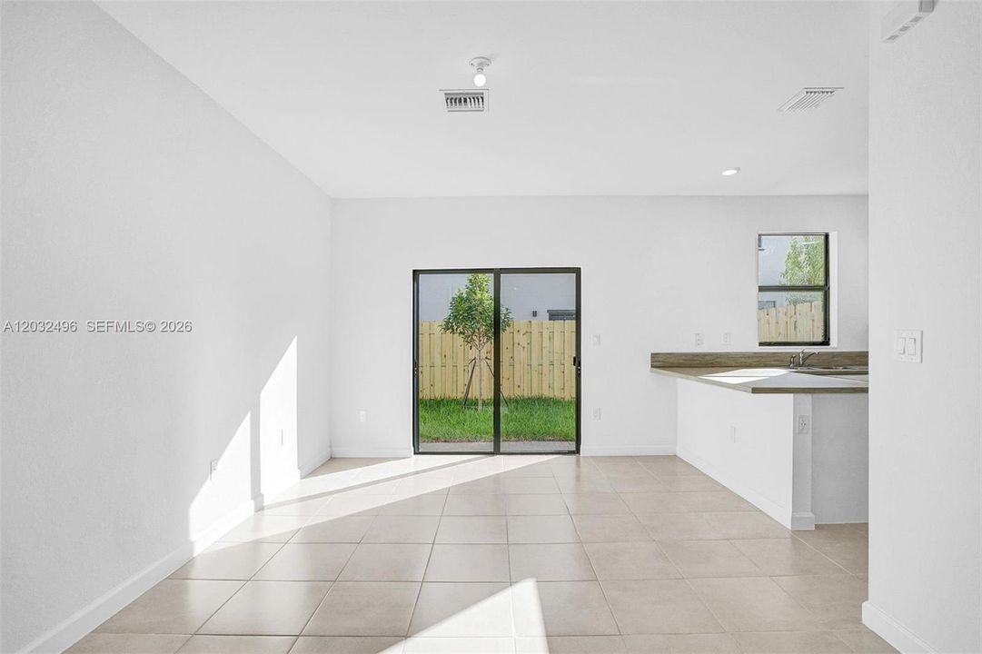 For Rent: $2,550 (3 beds, 2 baths, 1442 Square Feet)