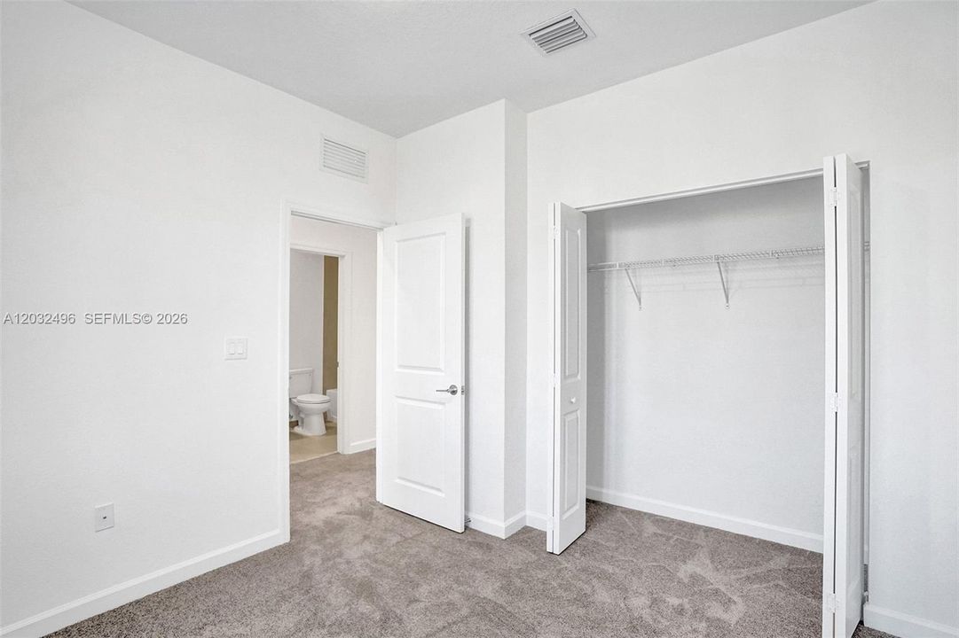 For Rent: $2,550 (3 beds, 2 baths, 1442 Square Feet)