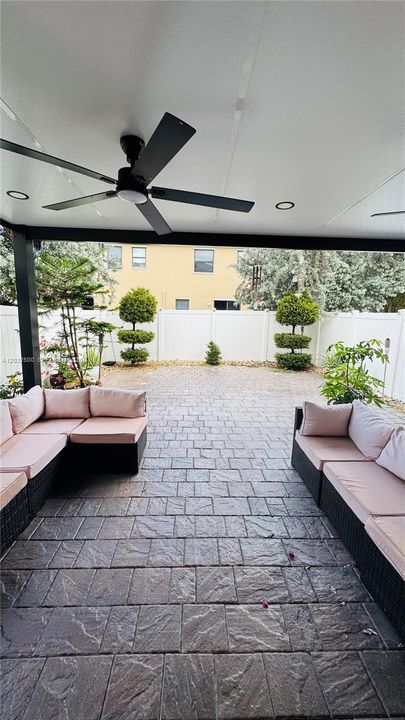 For Sale: $590,000 (4 beds, 2 baths, 1862 Square Feet)