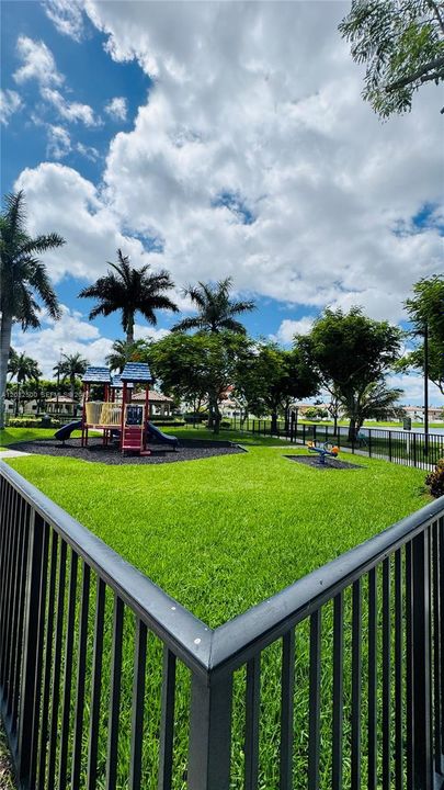 For Sale: $590,000 (4 beds, 2 baths, 1862 Square Feet)