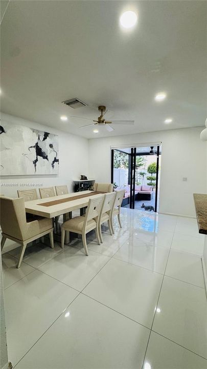 For Sale: $590,000 (4 beds, 2 baths, 1862 Square Feet)