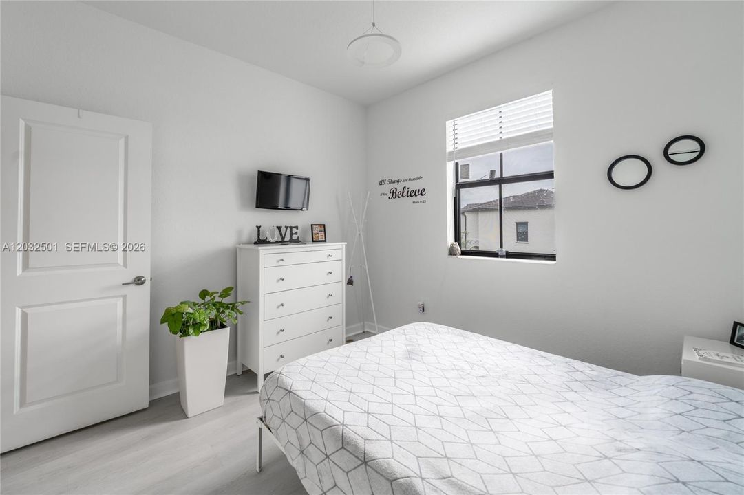 For Sale: $538,000 (3 beds, 2 baths, 1344 Square Feet)