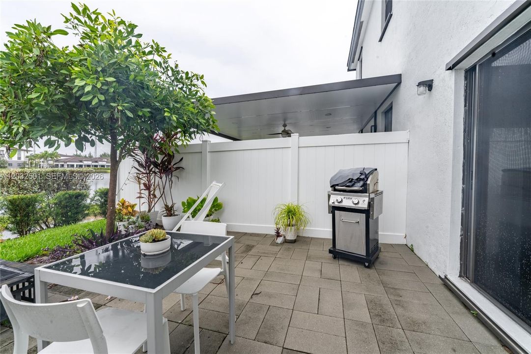 For Sale: $538,000 (3 beds, 2 baths, 1344 Square Feet)