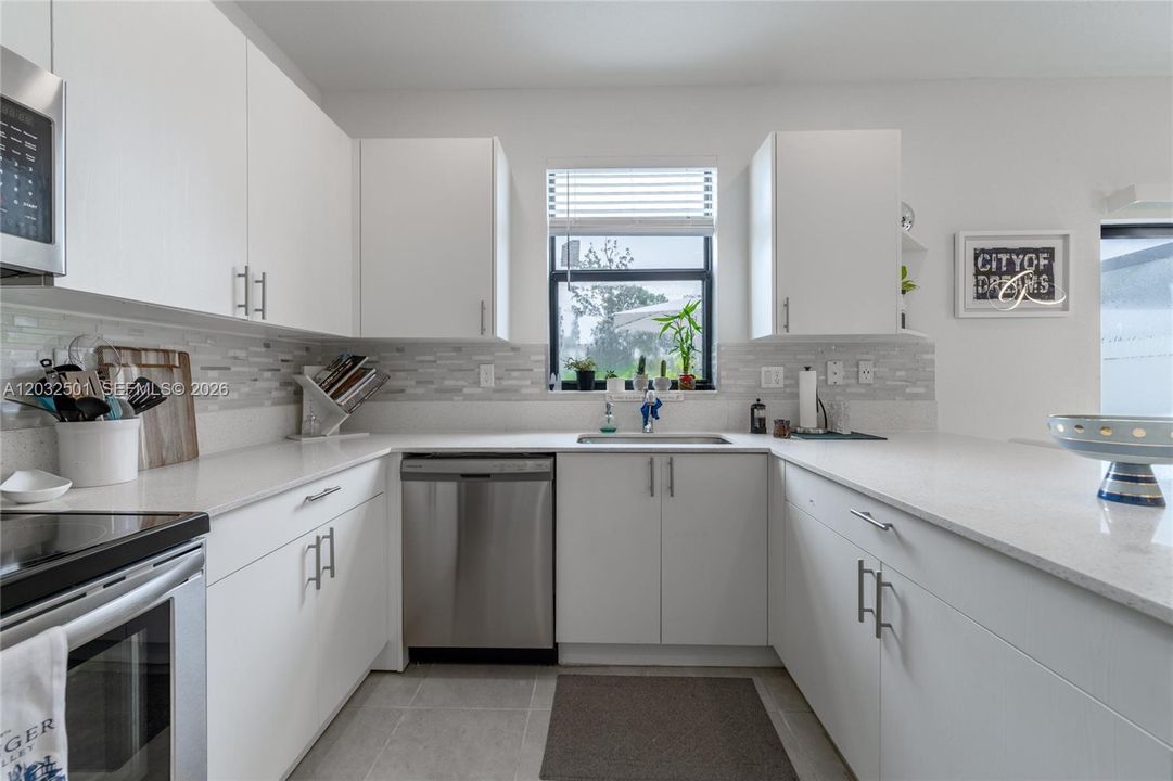 For Sale: $538,000 (3 beds, 2 baths, 1344 Square Feet)
