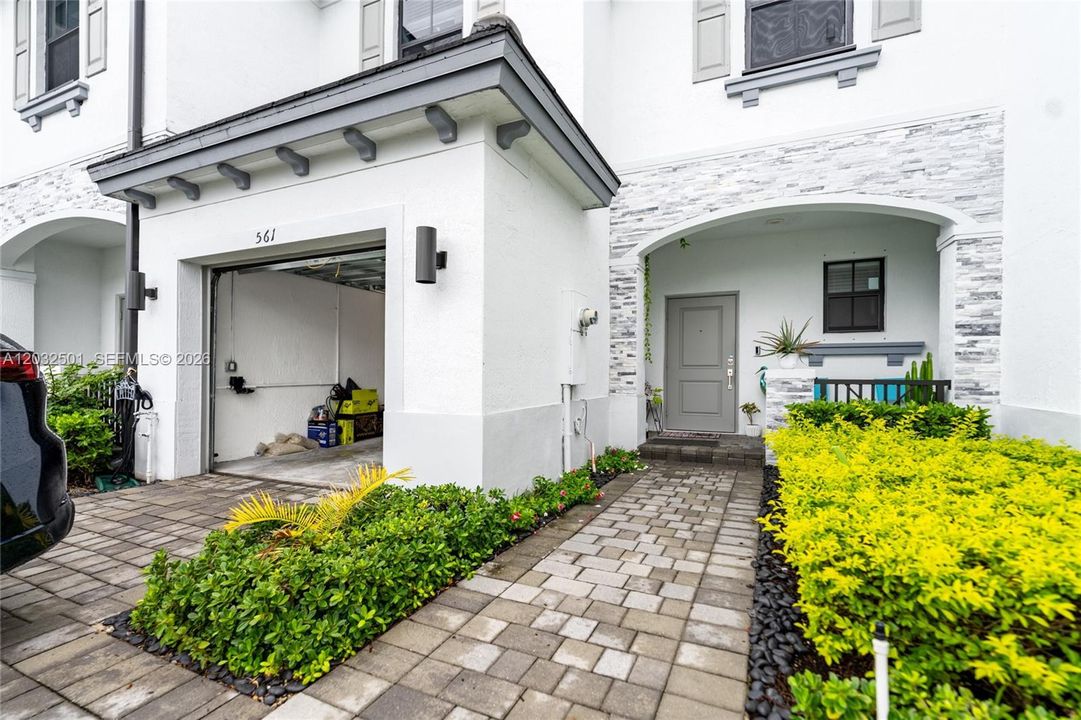 For Sale: $538,000 (3 beds, 2 baths, 1344 Square Feet)