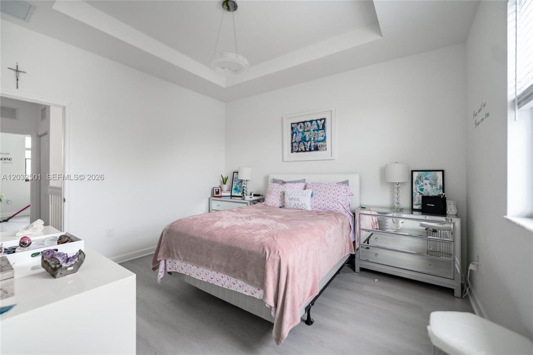 For Sale: $538,000 (3 beds, 2 baths, 1344 Square Feet)