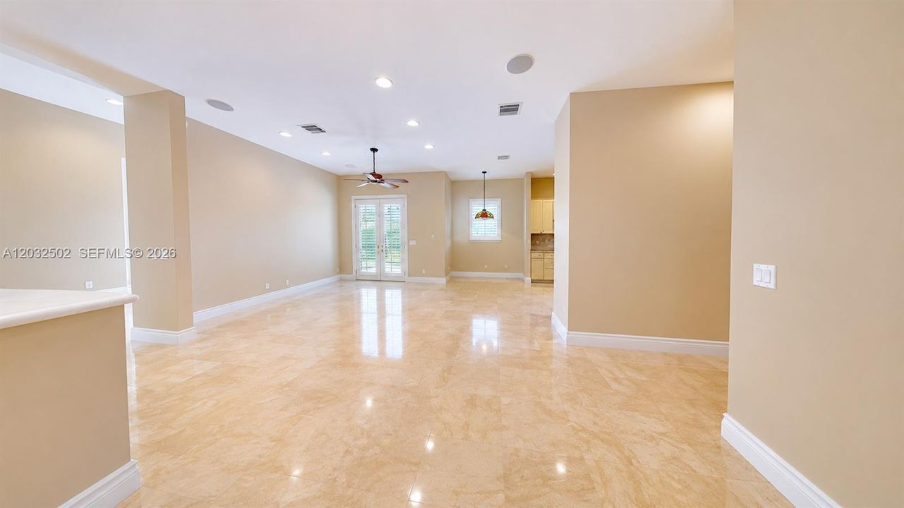 For Rent: $6,950 (4 beds, 3 baths, 2410 Square Feet)