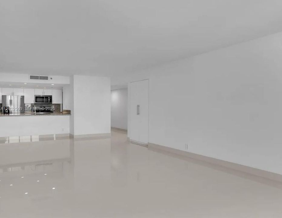 For Sale: $785,000 (2 beds, 2 baths, 1398 Square Feet)