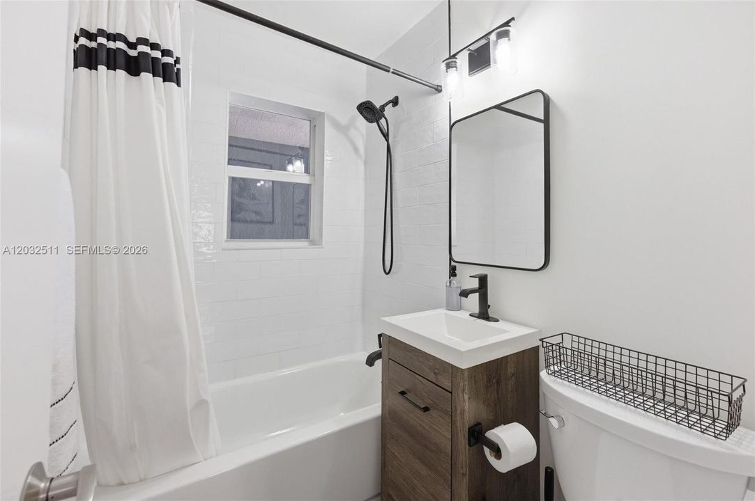 For Rent: $5,000 (3 beds, 3 baths, 1859 Square Feet)