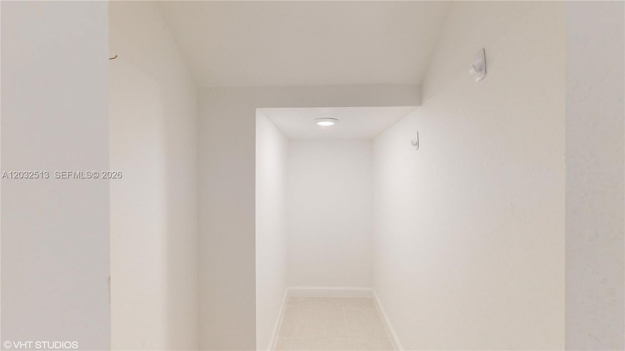 En Venta: $428,000 (3 camas, 2 baños, 1832 Pies cuadrados)