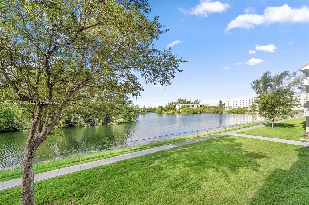 For Rent: $1,600 (1 beds, 1 baths, 600 Square Feet)