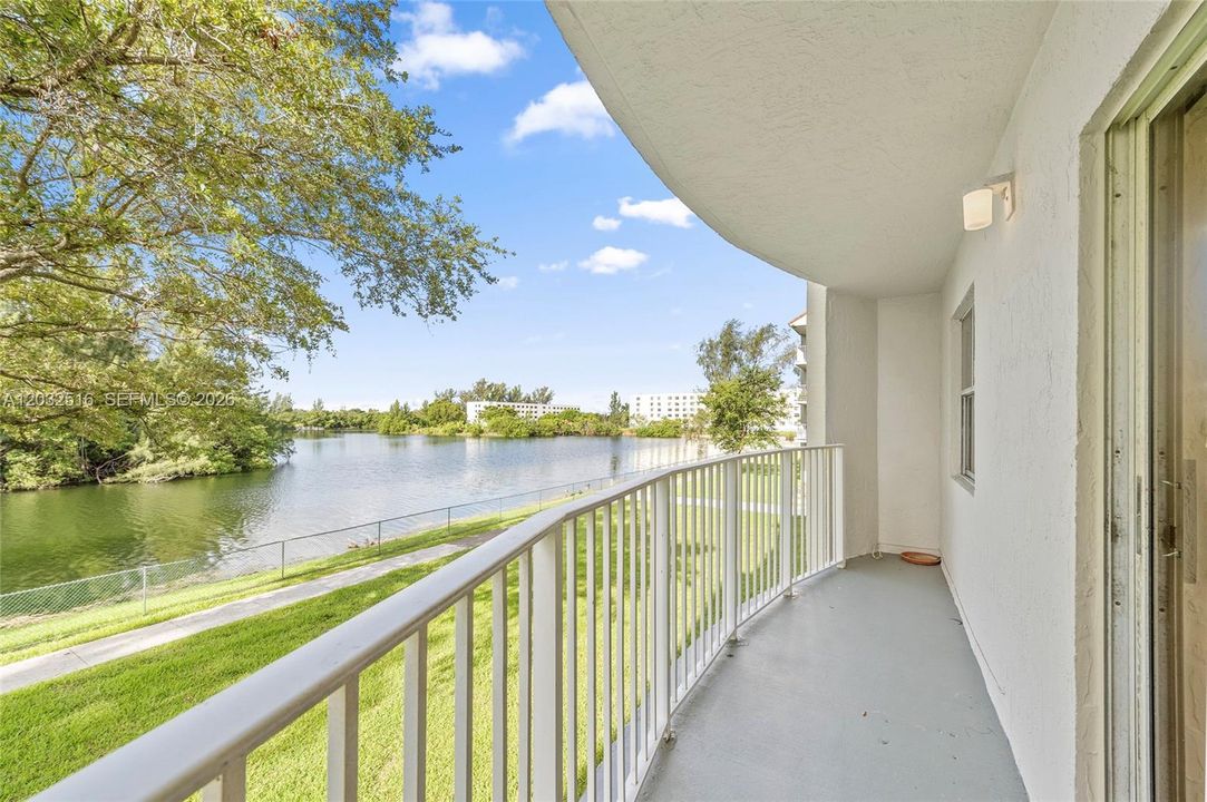 For Rent: $1,600 (1 beds, 1 baths, 600 Square Feet)
