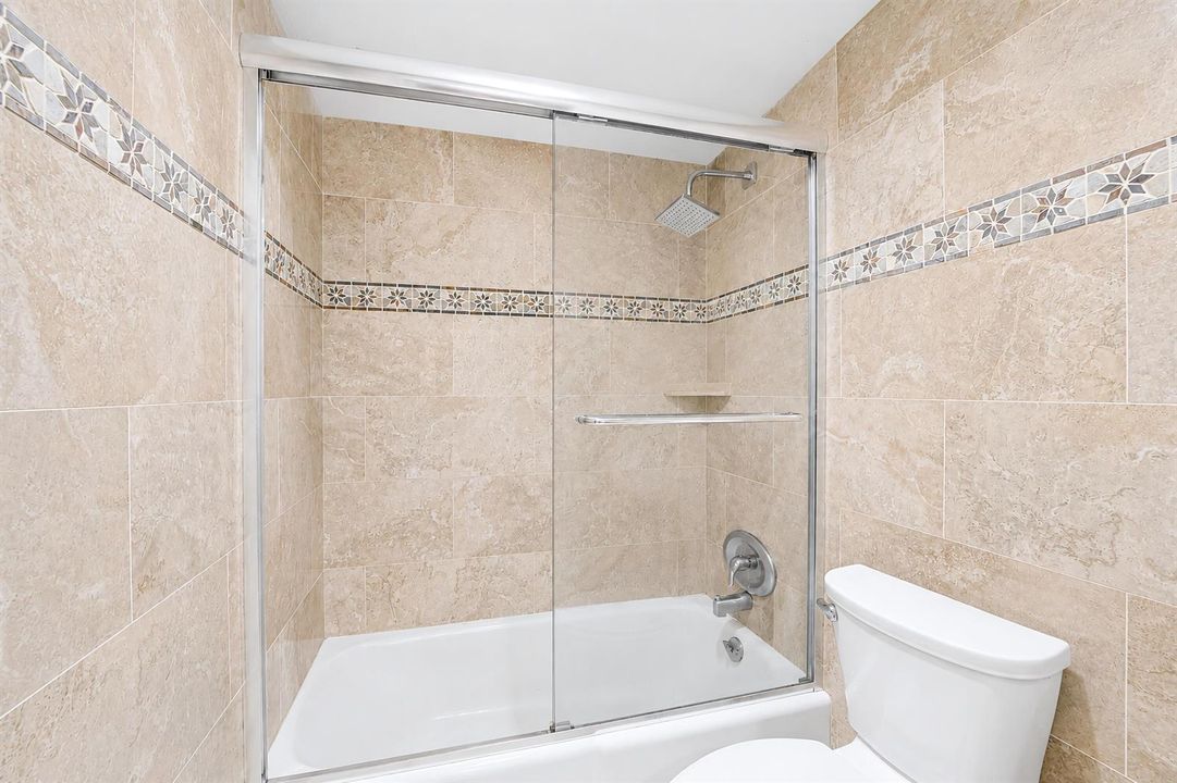 En-Suite Bathroom