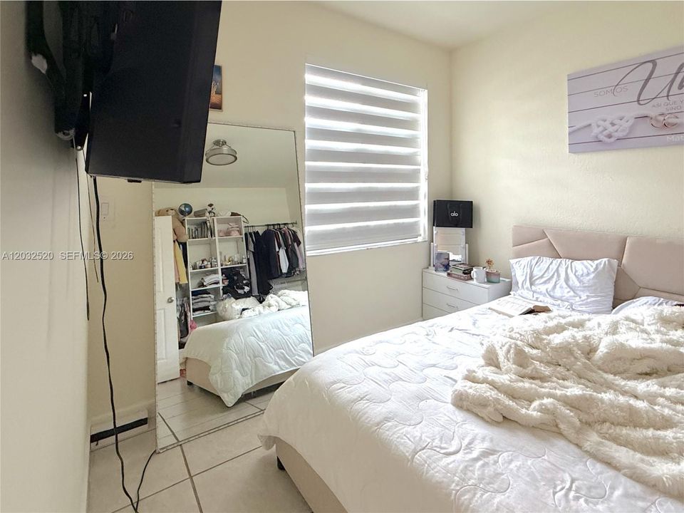 For Sale: $488,000 (3 beds, 2 baths, 1412 Square Feet)