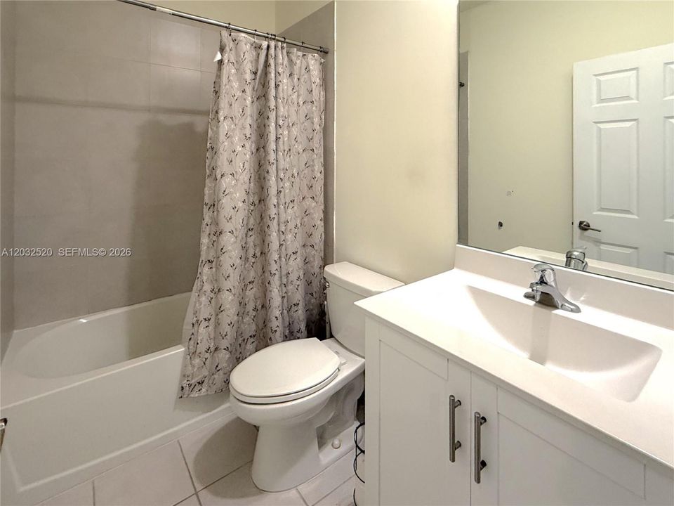 For Sale: $488,000 (3 beds, 2 baths, 1412 Square Feet)
