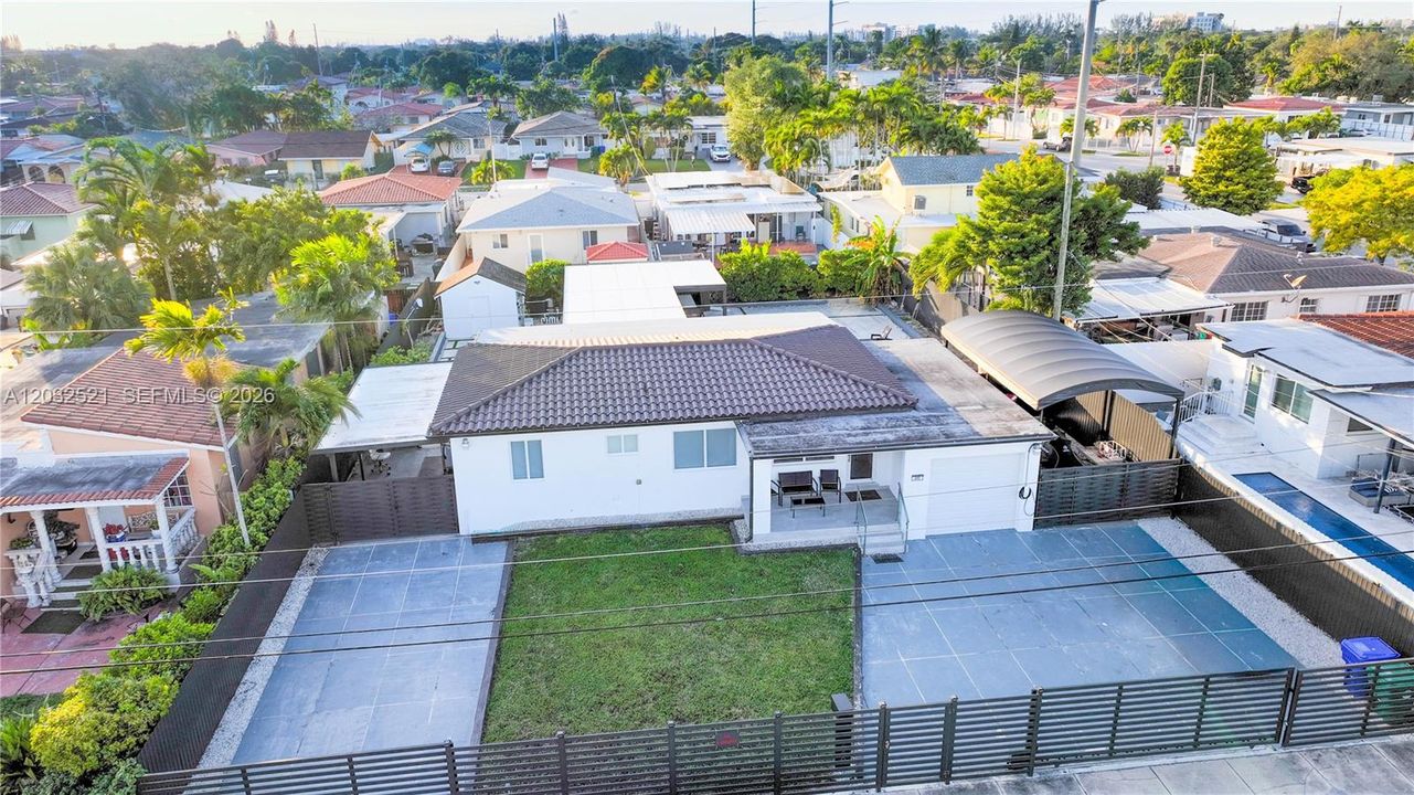 For Rent: $6,000 (3 beds, 2 baths, 1476 Square Feet)