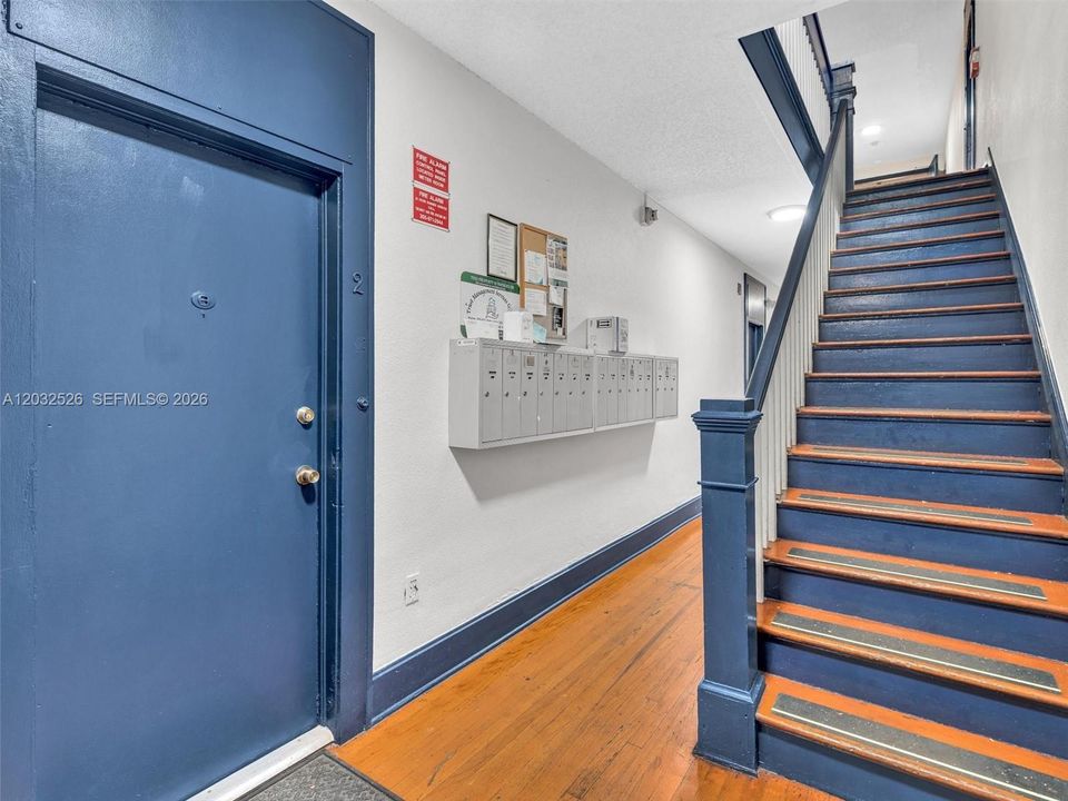For Sale: $199,000 (0 beds, 1 baths, 351 Square Feet)