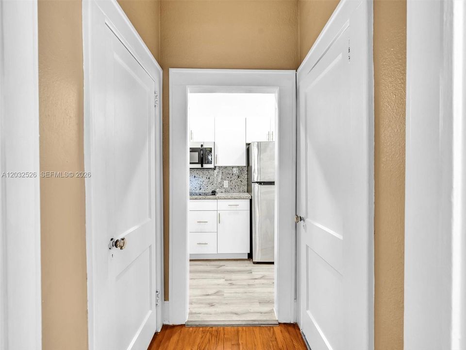 For Sale: $199,000 (0 beds, 1 baths, 351 Square Feet)