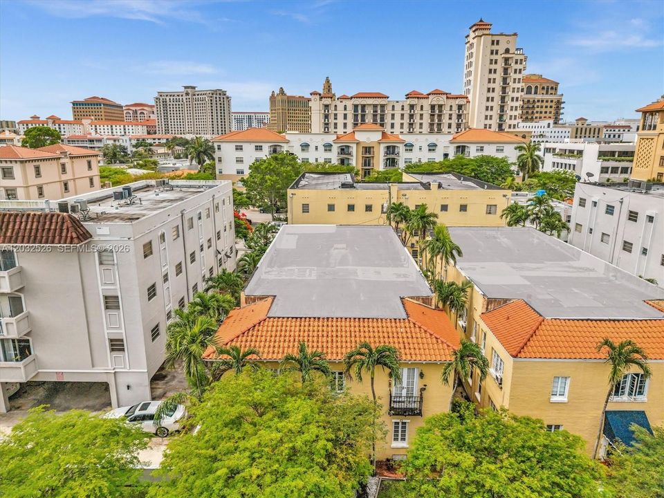 For Sale: $199,000 (0 beds, 1 baths, 351 Square Feet)