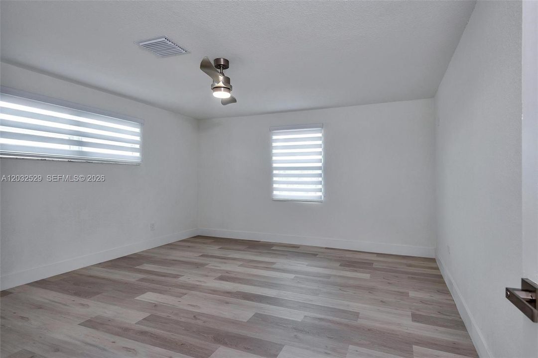For Rent: $2,950 (2 beds, 2 baths, 1100 Square Feet)