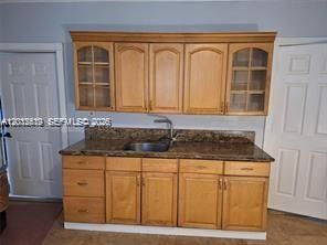 For Rent: $4,999 (5 beds, 3 baths, 2128 Square Feet)