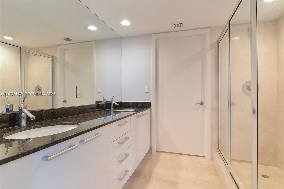 En Venta: $1,500,000 (2 camas, 2 baños, 1644 Pies cuadrados)
