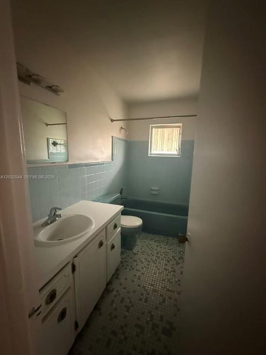 For Rent: $2,350 (2 beds, 2 baths, 3182 Square Feet)