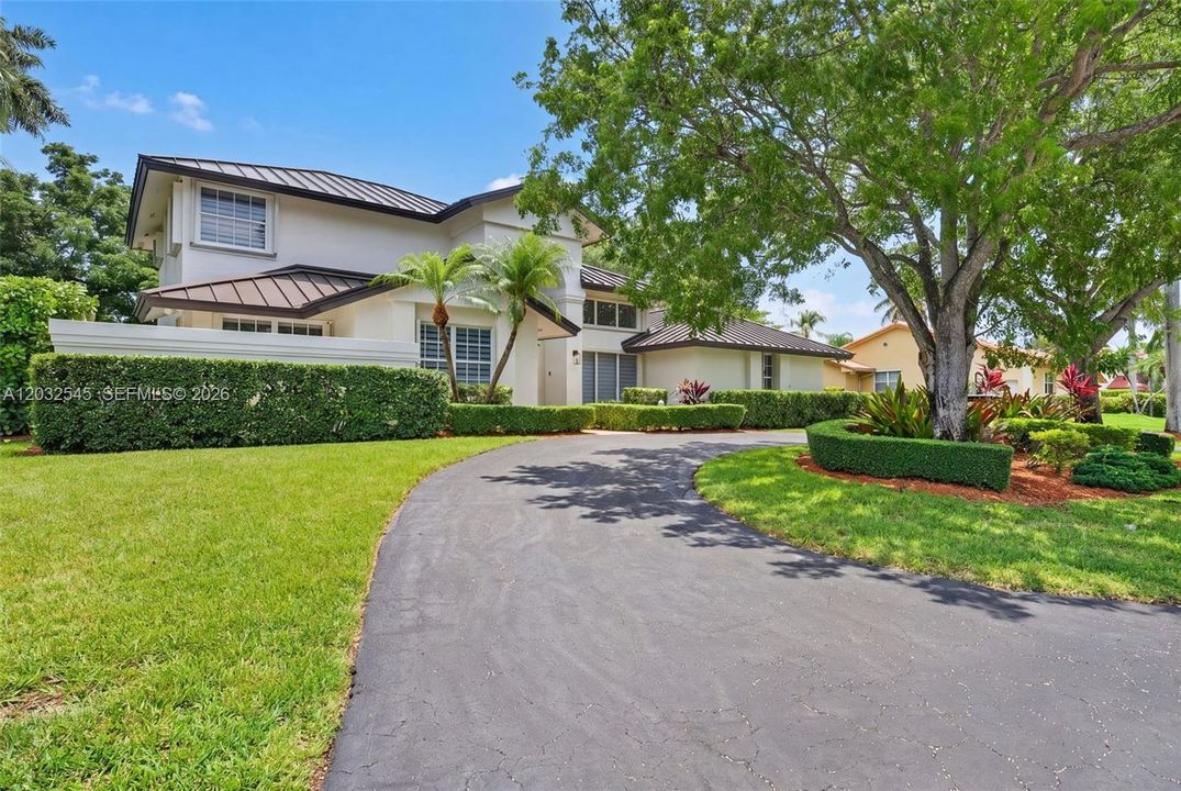 For Rent: $8,450 (4 beds, 3 baths, 3115 Square Feet)